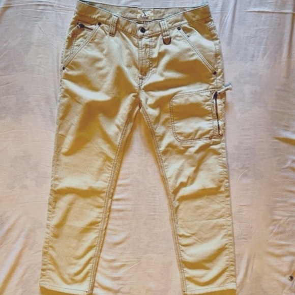 GANT Slim Corduroy Cargo Pants 32x27 NWOT!​​​​​​​​​​​​​​​​​​​​​​​​​ - Picture 1 of 6